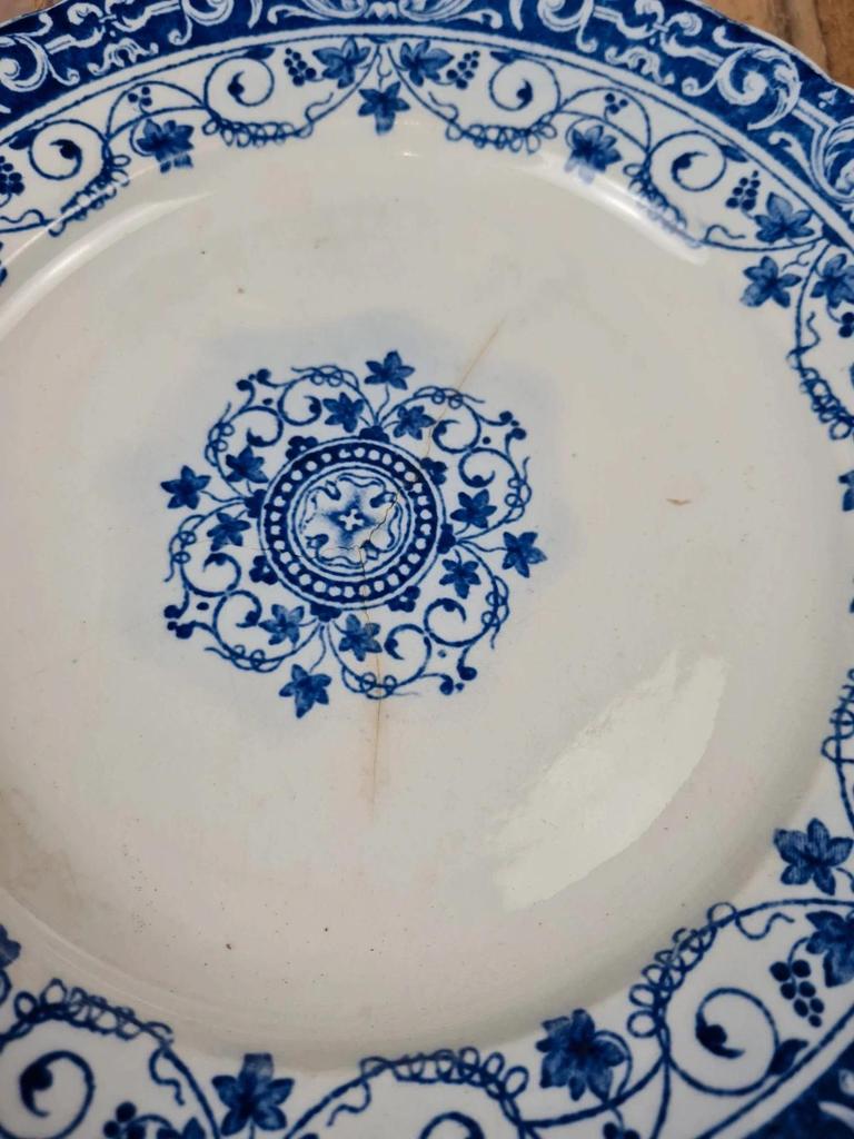 Assiettes anciennes Jules Vieillard Bordeaux – Service “louis Xv” lot de 5