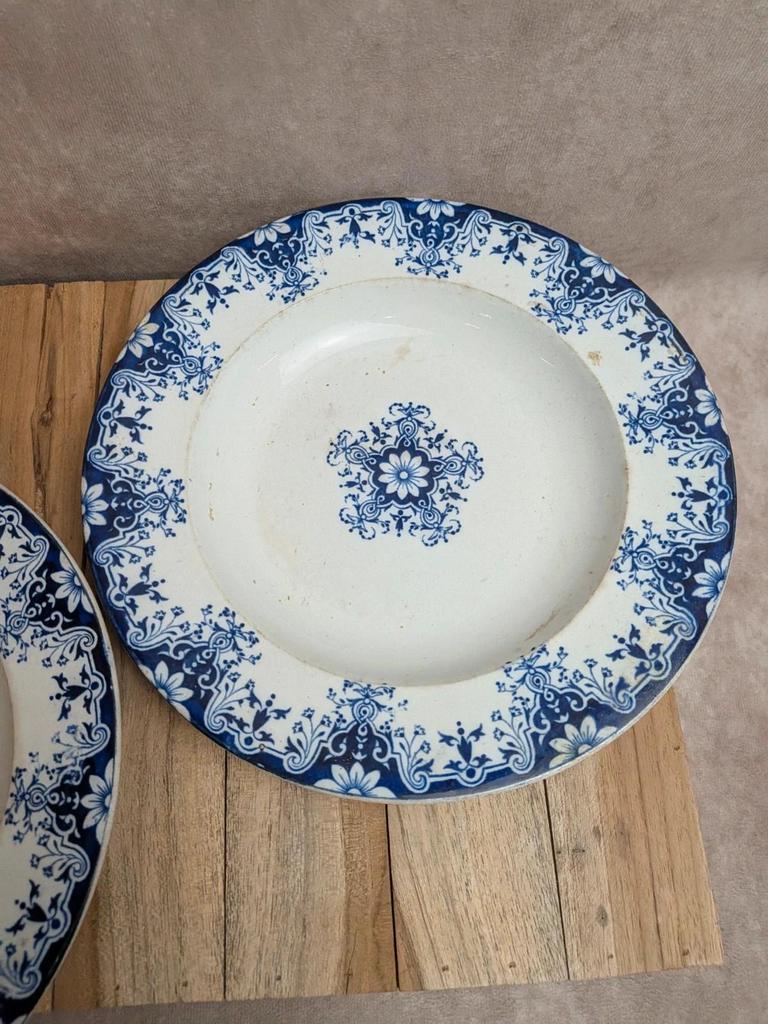 Lot de 2 assiettes creuses en terre de fer Jules Vieillard Bordeaux – Rouen