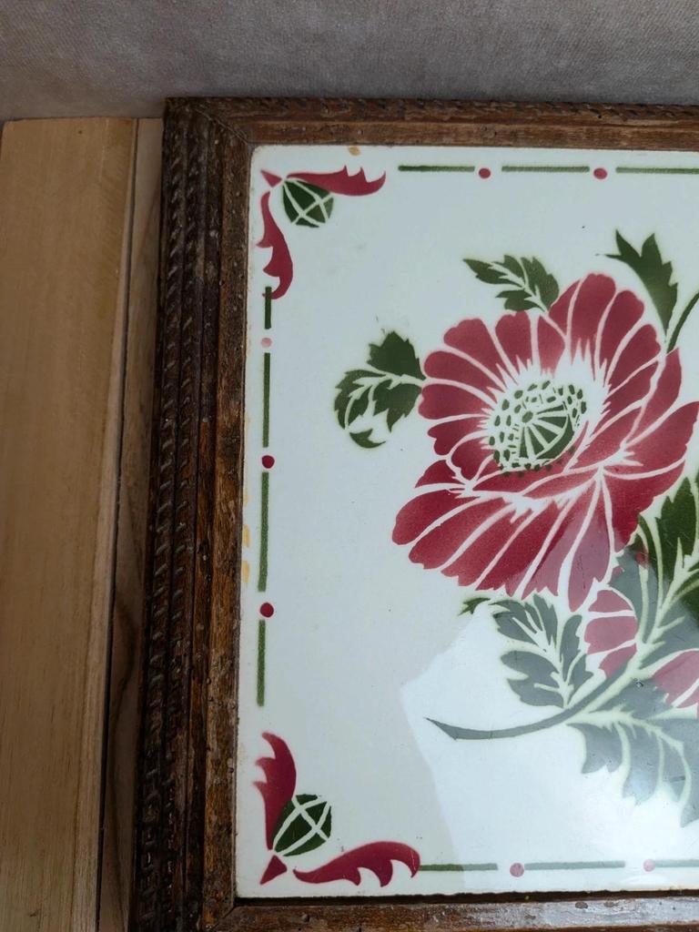 Dessous de plat ancien bois & faïence florale
