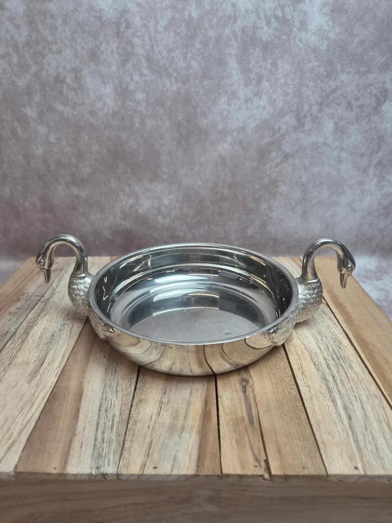 Plat vintage métal argenté aux poignées cygnes