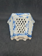 Cache-pot ajouré hexagonal en porcelaine bleue et blanche – style chinois Xixᵉ/xxᵉ