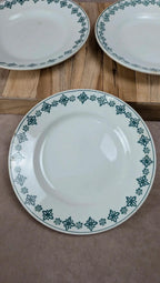 Lot 3 assiettes anciennes St Amand décor vert