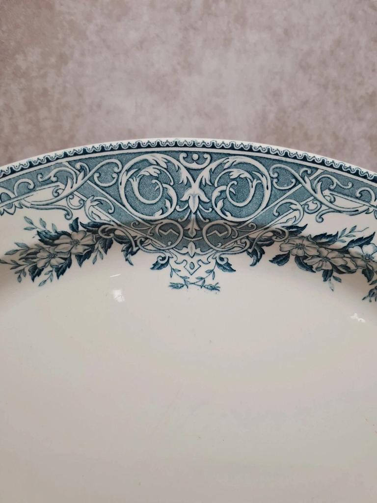 Plat ovale ancien terre de fer Alice Boch Frères Keramis Bkf décor bleu Art Nouveau