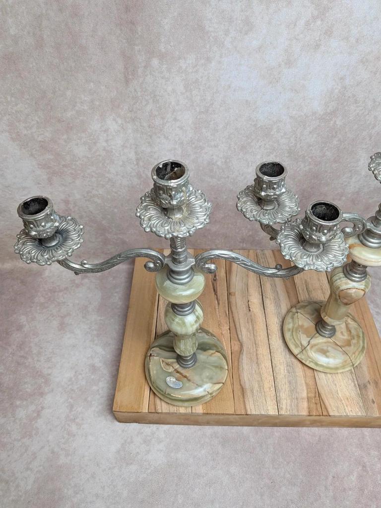 Paire de chandeliers vintage 3 feux métal argenté & onyx – Made in Italy