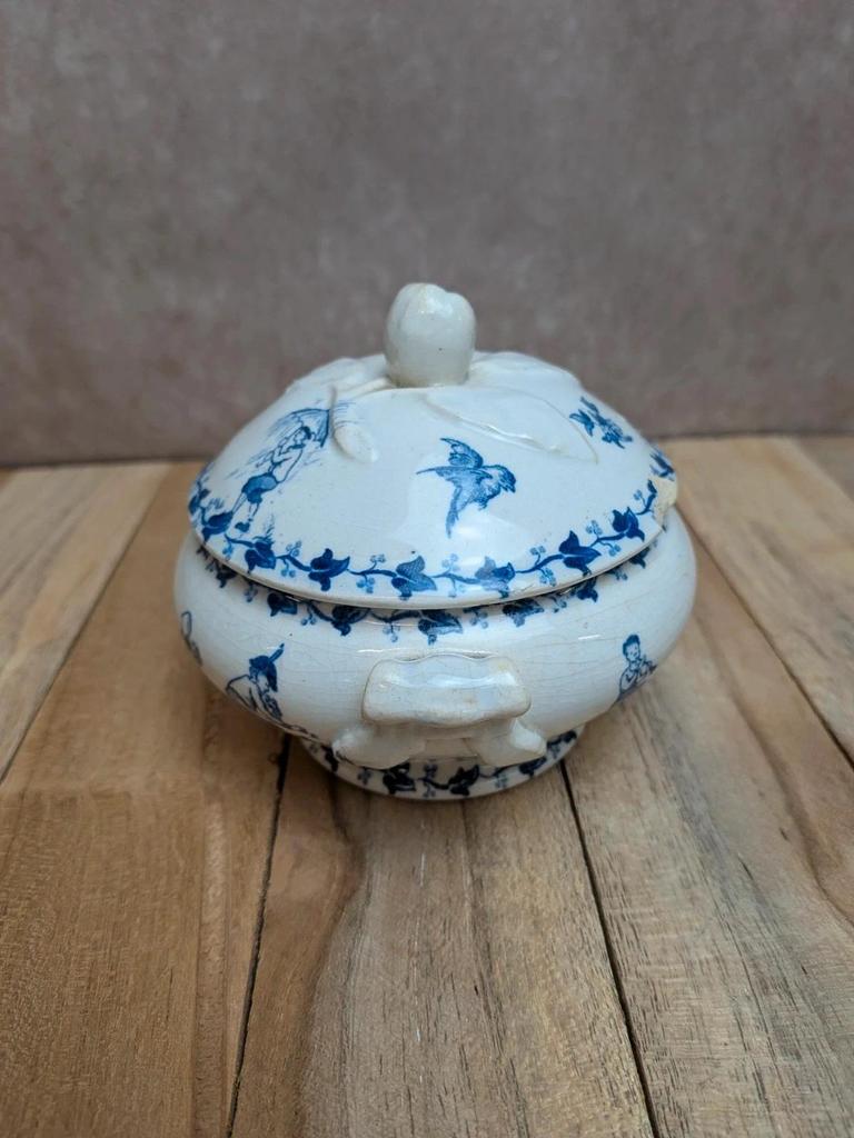 Mini soupière ancienne dinette Gien