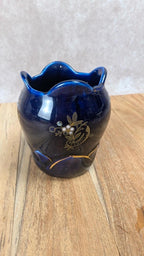 Petit cache-pot ou vase signé Gustave De Bruyne – Faïencerie de Fives Lille