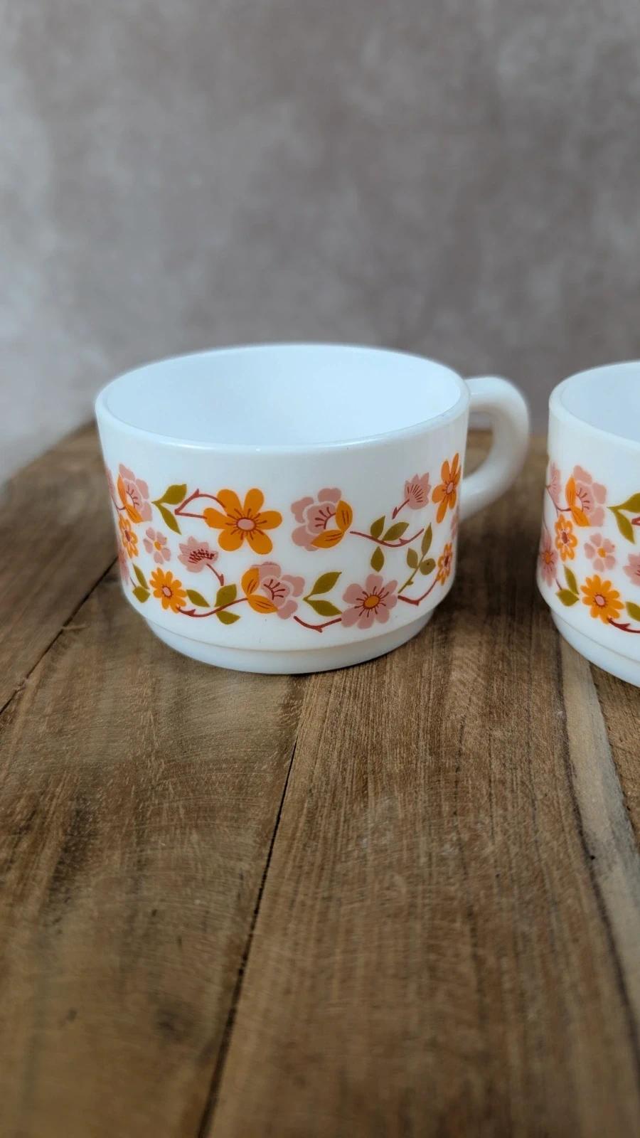 Lot de 3 tasses Arcopal vintage à fleurs orange
