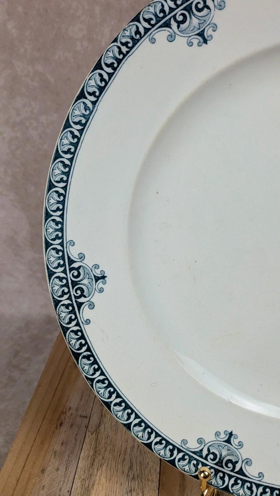Plat ancien faïence Nord St Amand & Hamage – modèle Andrinople