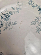 Lot de 2 assiettes plates anciennes Terre de Fer – Hippolyte Boulenger & Cie – modèle Roscoff