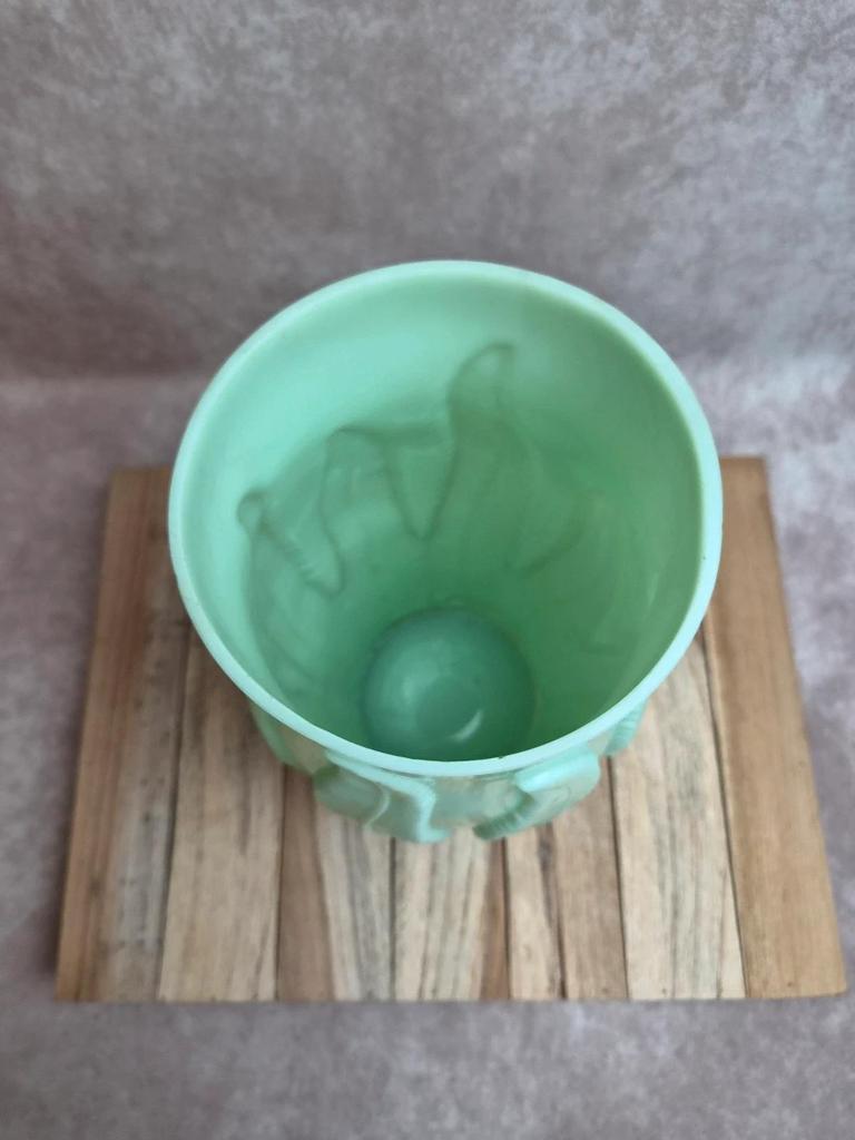 Vase Art Déco en opaline verte Spip France décor feuilles