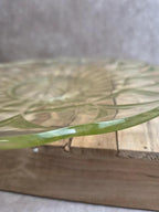 Grand plat ancien en verre ouraline – 31 cm