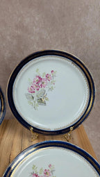 Lot de 4 assiettes à dessert – Porcelaine de Saint-amand – Décor fleuri & bleu cobalt