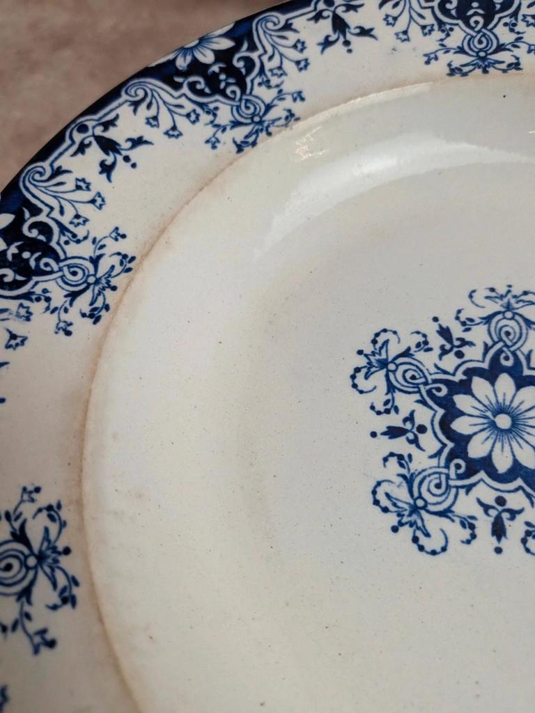 Lot de 2 assiettes creuses en terre de fer Jules Vieillard Bordeaux – Rouen