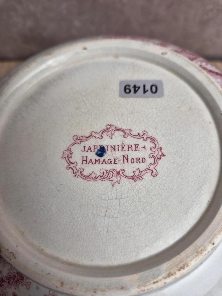 Petit broc ancien terre de fer Hamage Nord modèle Jardinière – décor rose