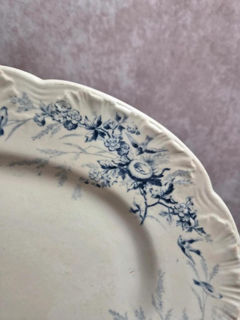 Grand plat ovale Terre de Fer Creil et Montereau Linotte – Xixe