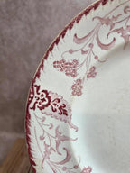Assiette ancienne Terre de fer Longwy modèle Rambouillet – décor bordeaux