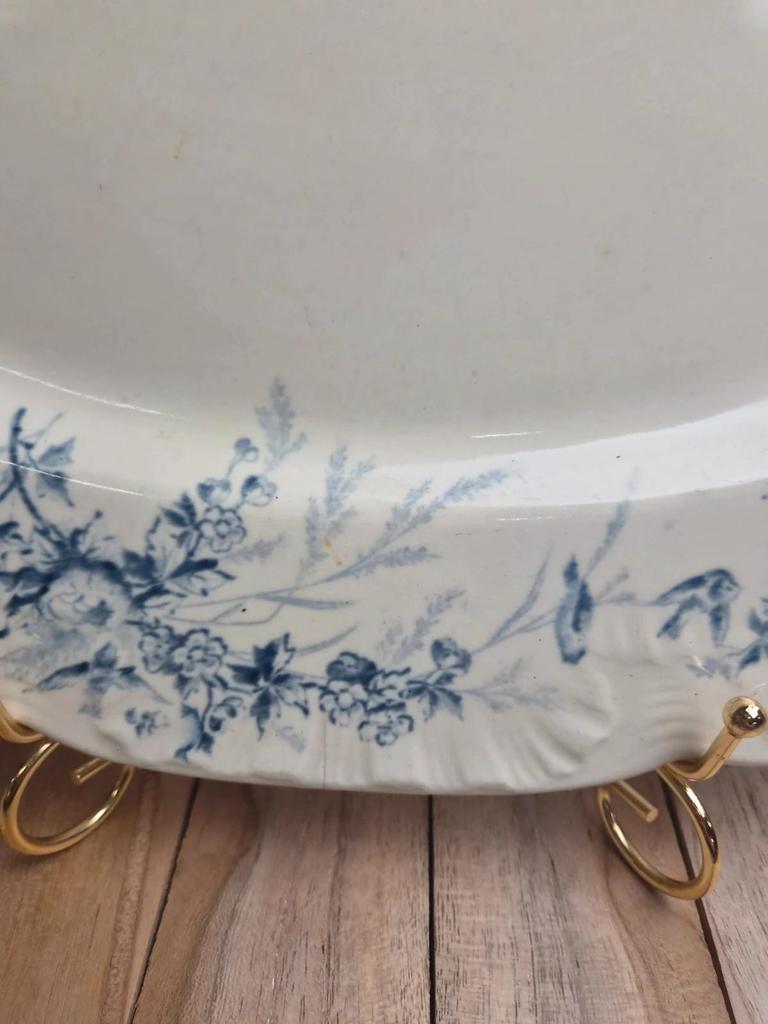 Grand plat ovale Terre de Fer Creil et Montereau Linotte – Xixe