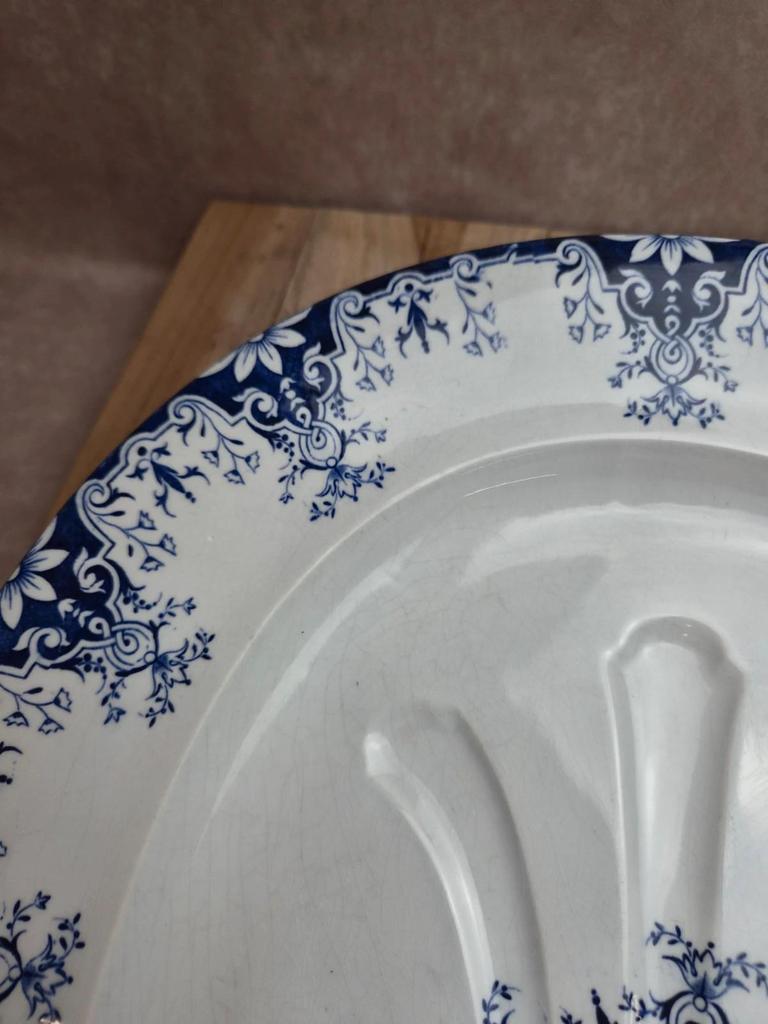 Grand plat à asperges, terre de fer, Jules Vieillard Bordeaux – Modèle Rouen – Xixe siècle