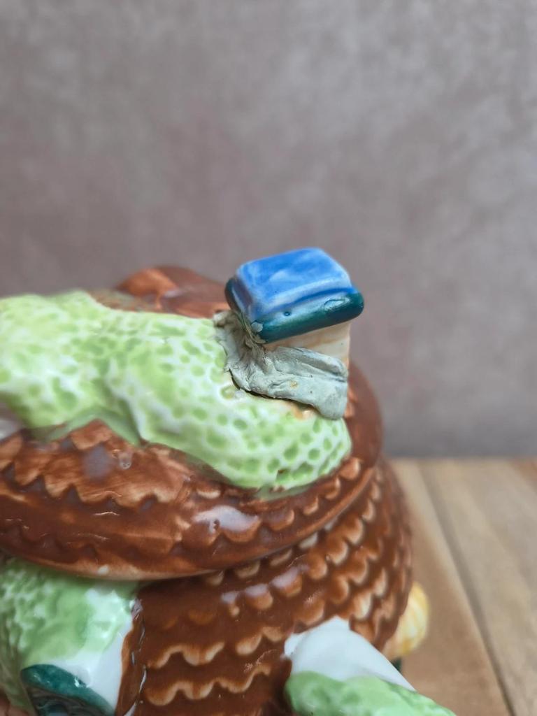 Théière vintage en forme de maison – céramique émaillée cottage