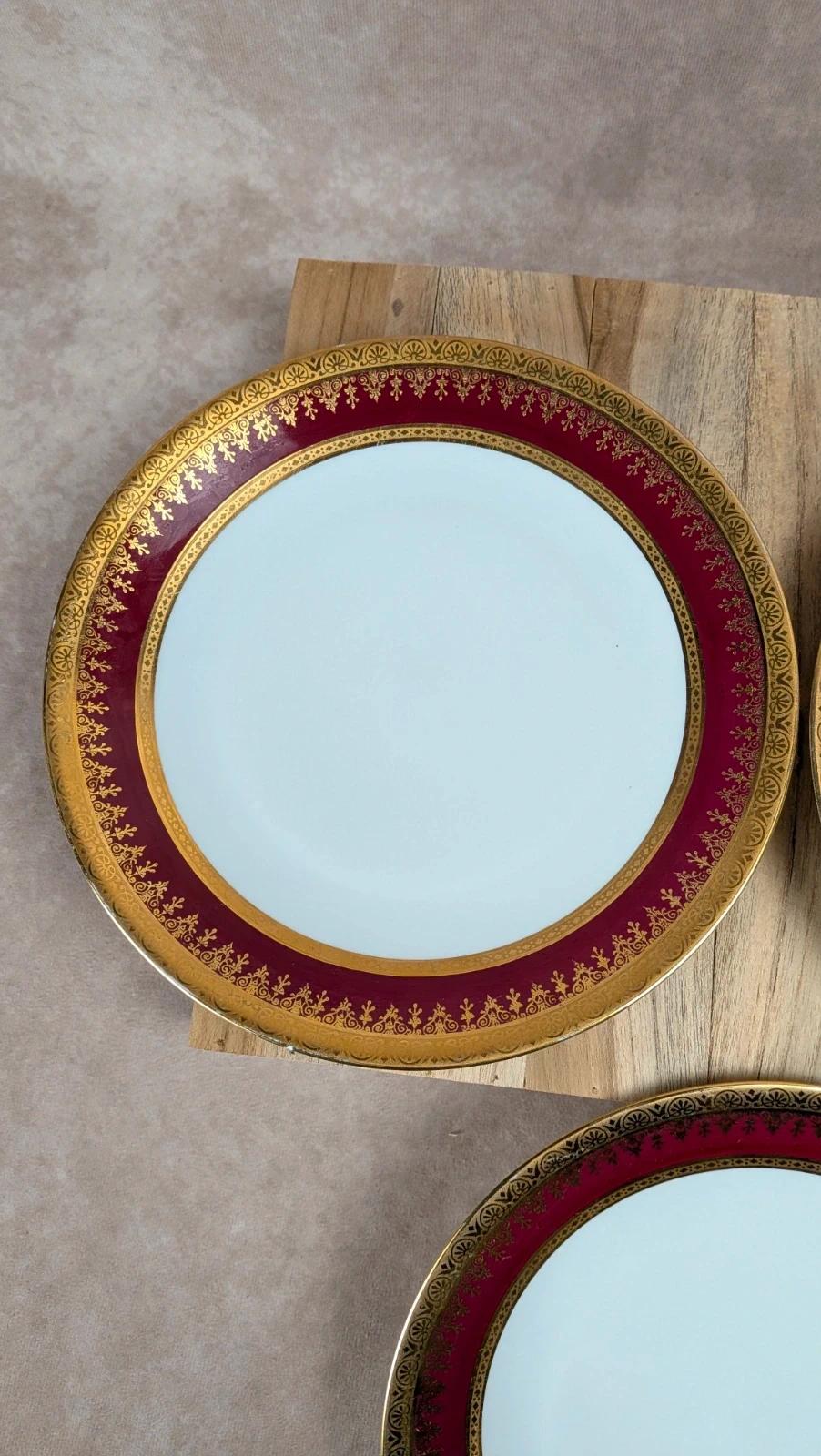 Lot de 3 assiettes plates Limoges Salmon & Cie décor bordeaux et or