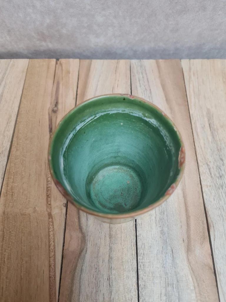 Vase / gobelet Art Déco Satre & Vallin “nillavertas” céramique émaillée verte & ocre