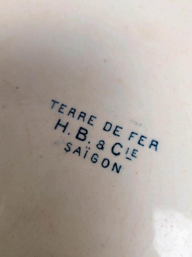 Plat ovale ancien Terre de fer Hb&c modèle Saïgon décor asiatique