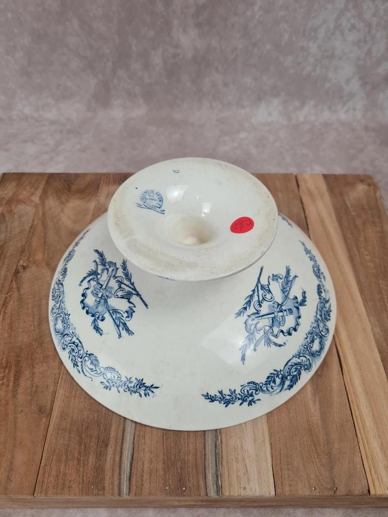 Compotier ancien sur pied – Faïence bleue – Au Lion de Faïence, 90 rue de Rivoli, Paris