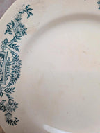 Assiette ancienne Terre de Fer Longchamp modèle Lutèce