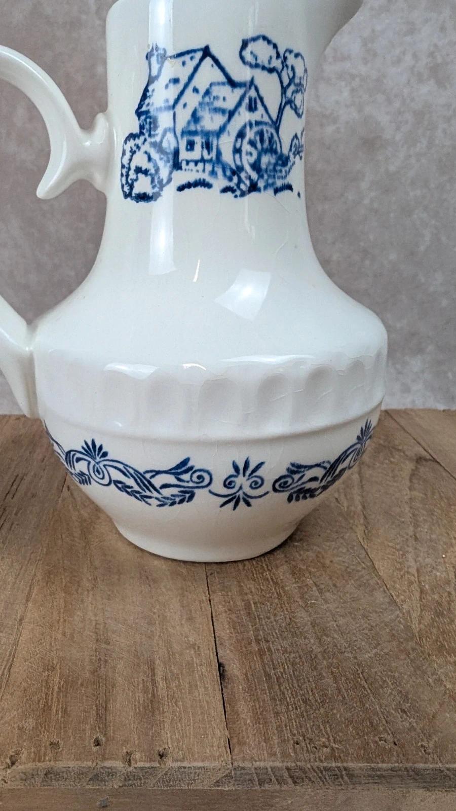 Ancien pot à lait Gien décor bleu
