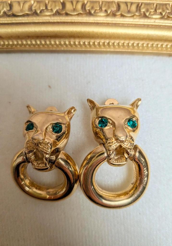 Boucles d’oreilles Givenchy panthère vintage années 80 doré yeux verts Swarovski