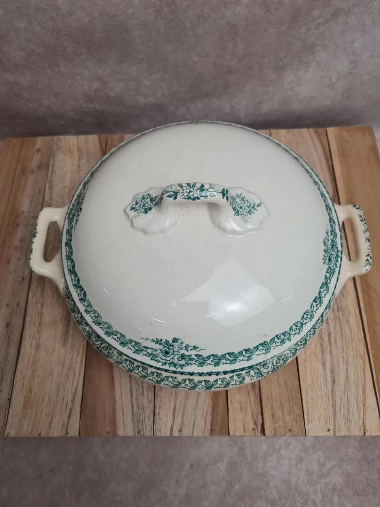 Soupière ancienne Longwy modèle Mireille 🌿 Terre de fer verte – charme authentique