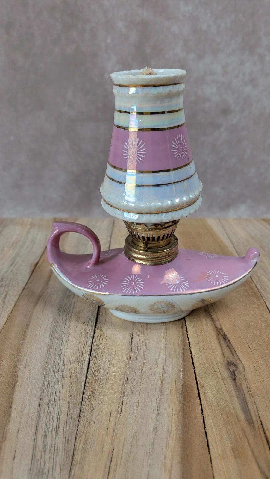 Lampe à huile ancienne rose nacrée