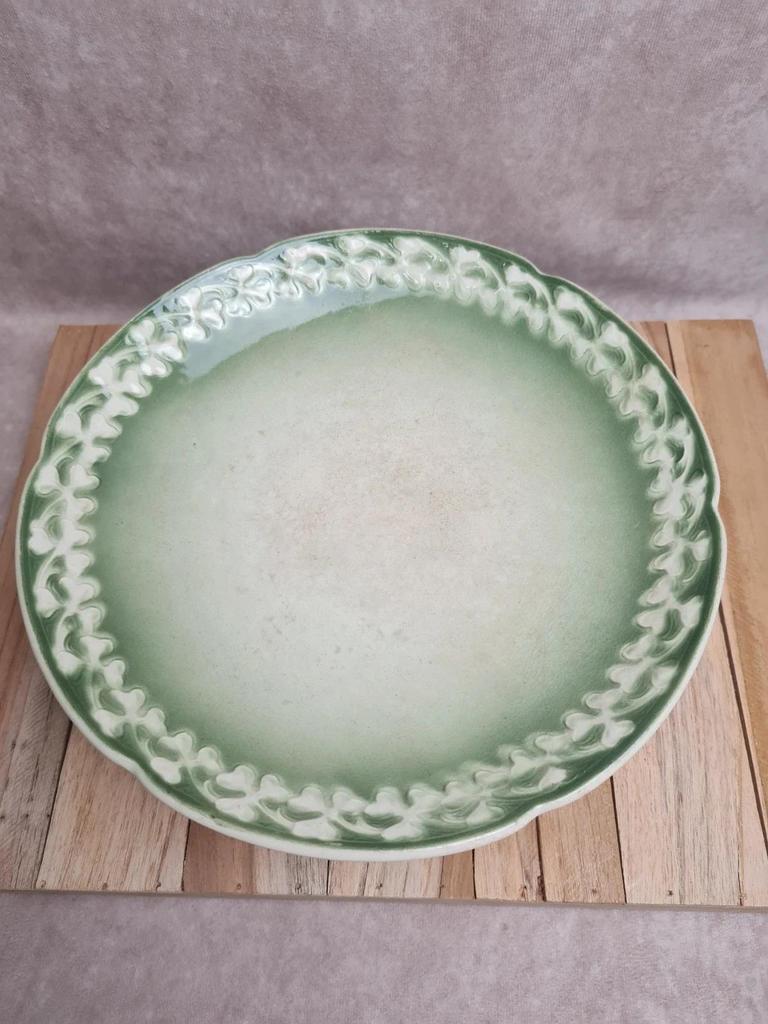 Compotier ancien sur pied Lunéville St Clément décor trèfles vert 🌿
