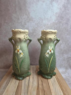 Paire de vases Art Nouveau Gustave de Bruyn – Fives-lille – décor iris – 30 cm