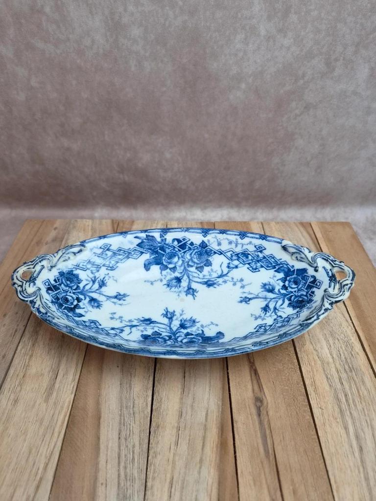 Petit plat ancien Creil & Montereau Flora bleu – B&cie C&m