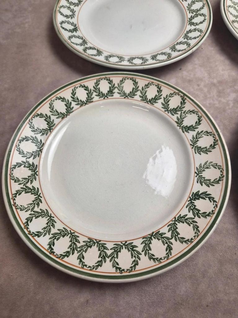 Lot de 8 assiettes à dessert Saint-amand Hamage modèle Marceau – faïence ancienne