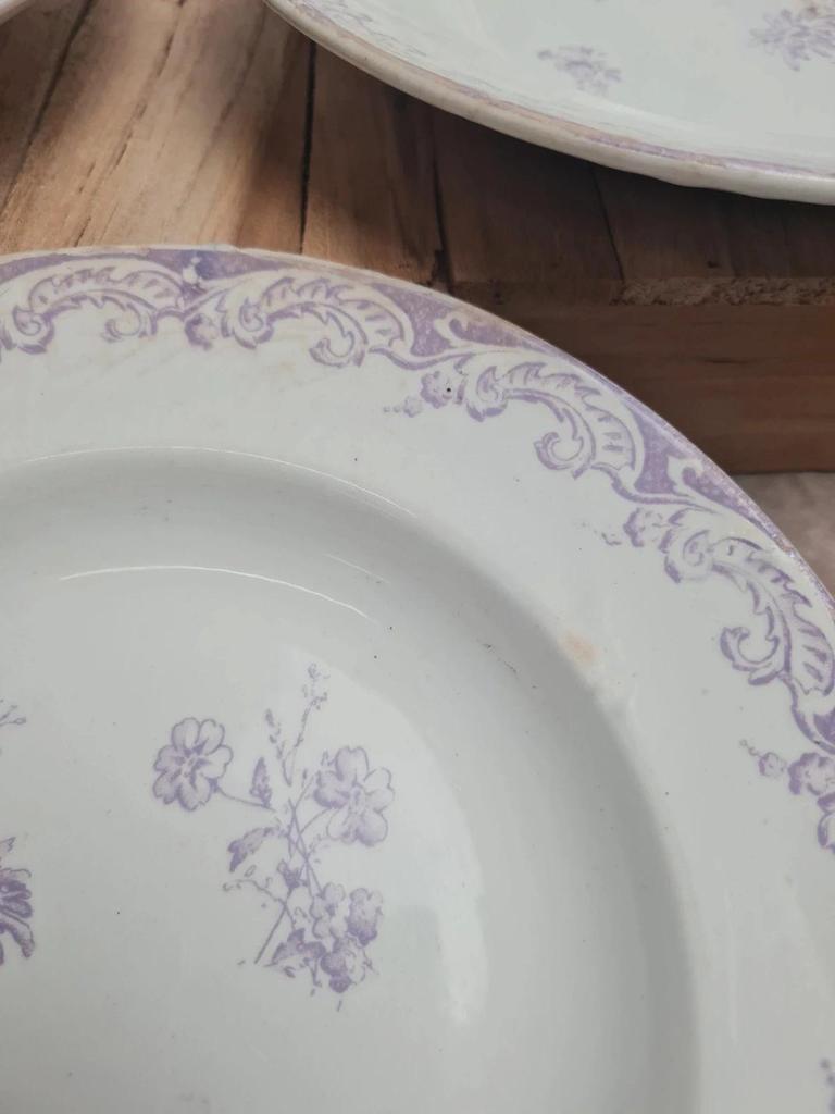 Lot 5 assiettes creuses Terre de Fer Creil & Montereau Service Louis Xv lilas rare