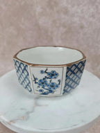 Petit bol octogonal en porcelaine japonaise ancienne