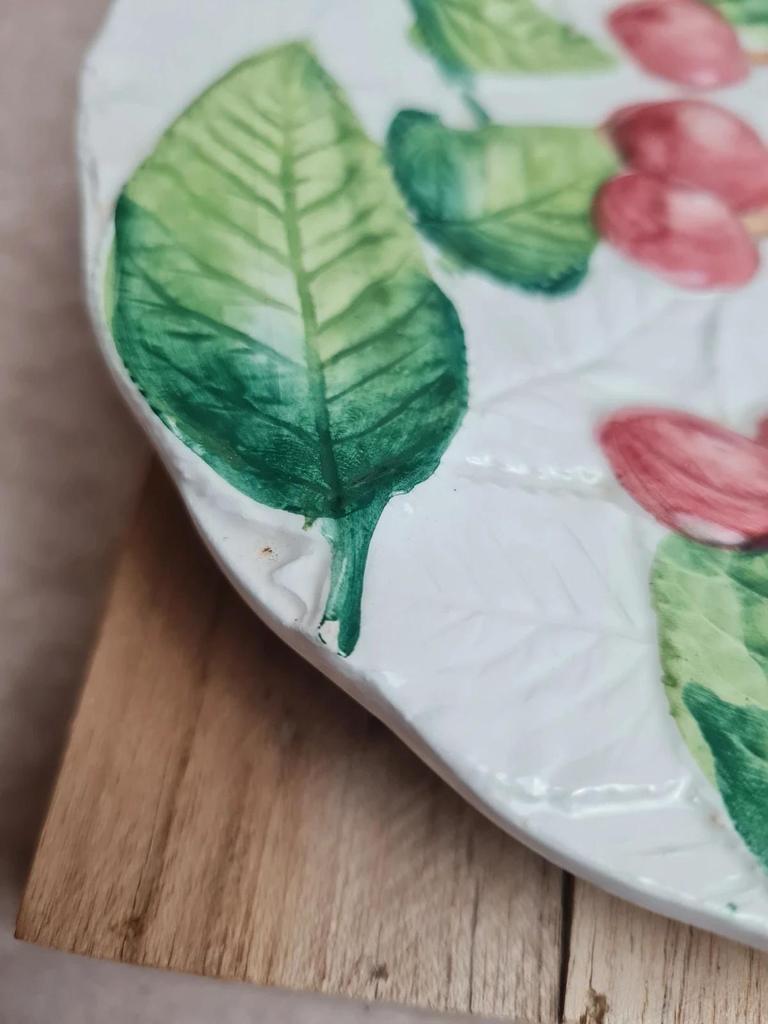 Lot de 3 assiettes barbotine italienne décor fruits, Made in Italy