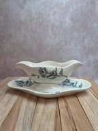 Saucière ancienne Faïencerie de Lyon Rose de Noël – Terre de fer