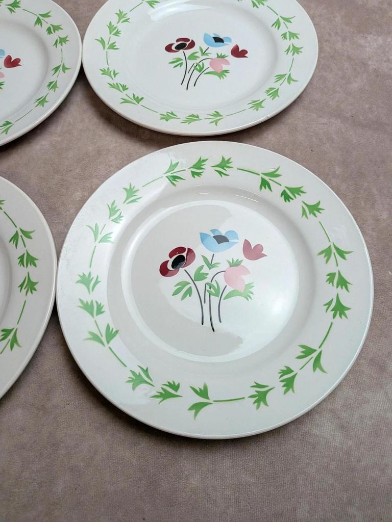 Lot de 6 assiettes plates en terre de fer Digoin Sarreguemines – Modèle Poupette – Vintage