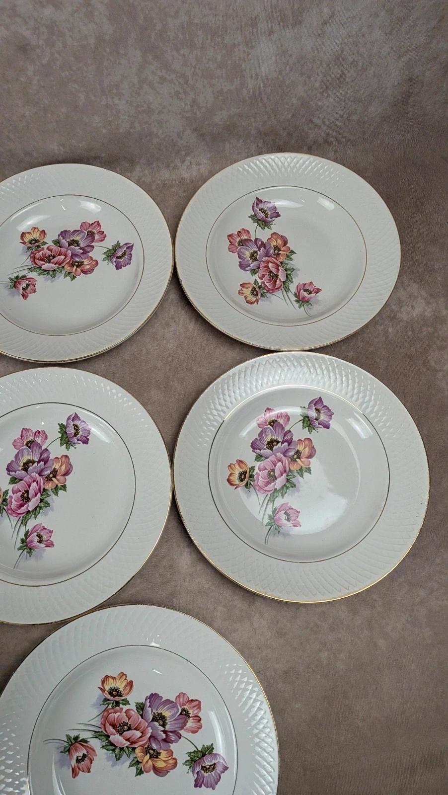 Lot de 11 assiettes creuses Trieste – Moulin des Loups