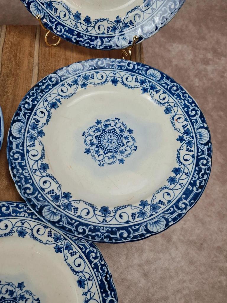 Assiettes anciennes Jules Vieillard Bordeaux – Service “louis Xv” lot de 5