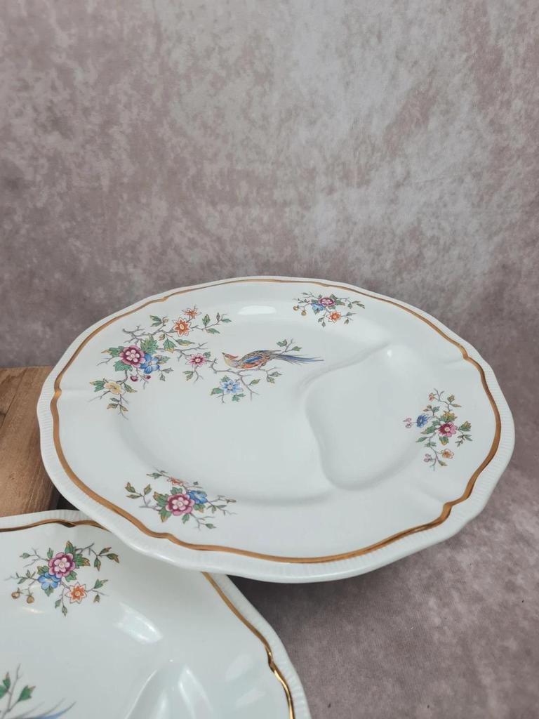 Lot de 6 assiettes à asperges Longchamp, décor oiseau fleuri vintage