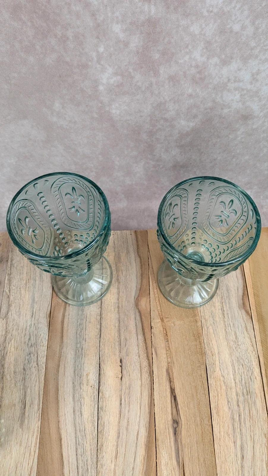 Lot de 4 verres en verre moulé – esprit vintage