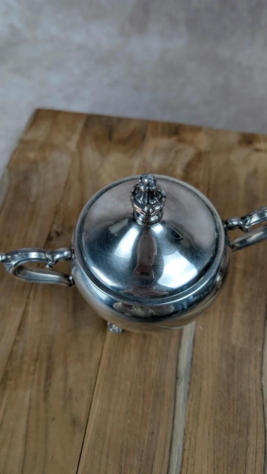 Petit pot à lait & sucrier en métal argenté