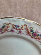 Lot de 4 assiettes à dessert Porcelaine de France Digoinn décor floral romantique doré