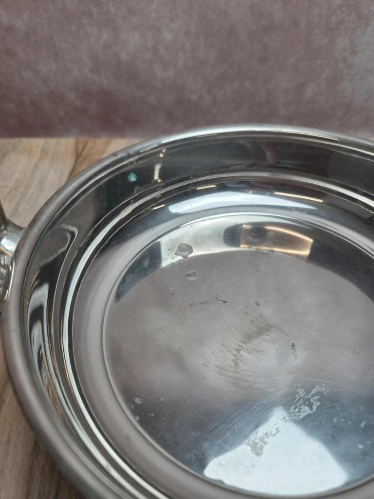Plat vintage métal argenté aux poignées cygnes