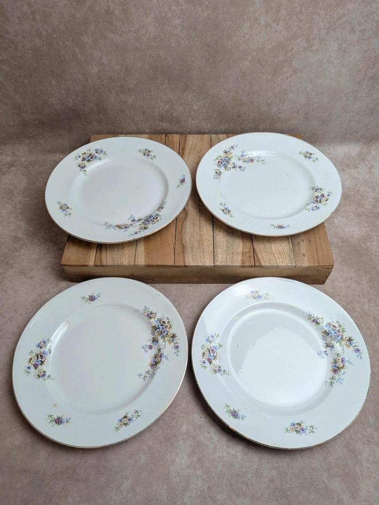Lot de 4 assiettes plates en terre de fer Hamage Nord – Fleurs polychromes et dorures