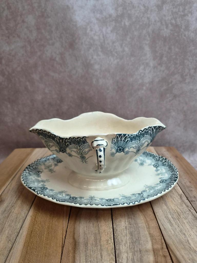 Saucière ancienne Hippolyte Boulenger Choisy-le-roi – Modèle Henriette – Terre de Fer